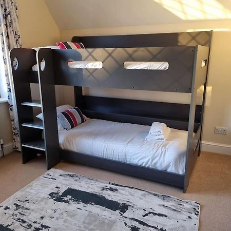 Spacious Detached Home With Beautiful Seaviews, Sleeps 6 Trimingham 外观 照片