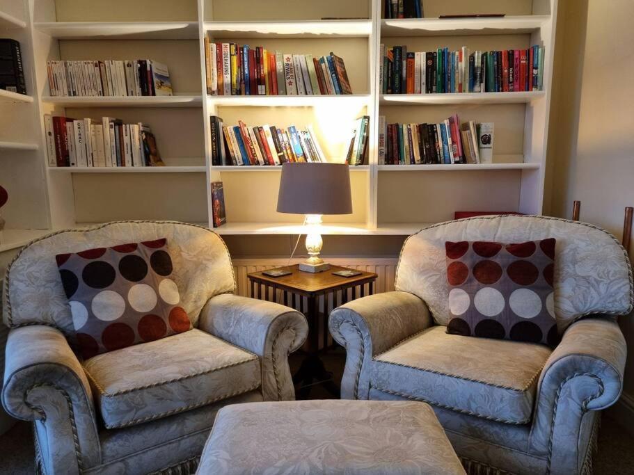 Spacious Detached Home With Beautiful Seaviews, Sleeps 6 Trimingham 外观 照片